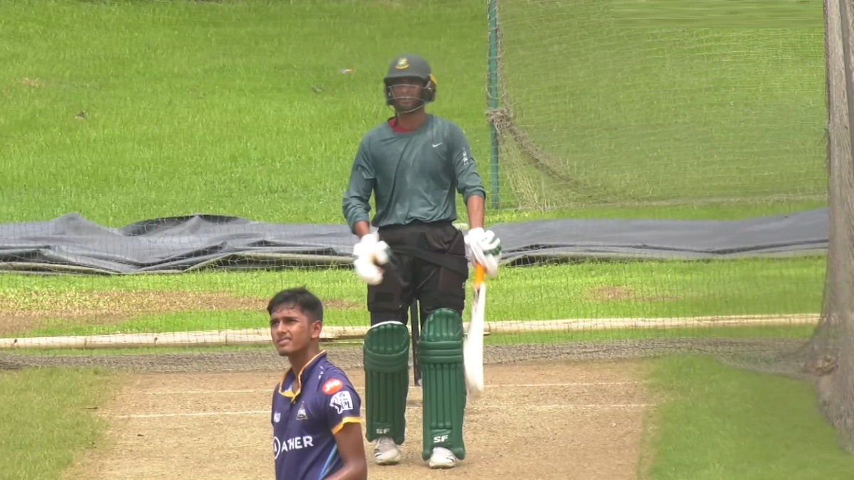 ‘রিয়াদ পিছিয়ে পড়বে বোলিংয়ে, দরকার ৬ষ্ঠ বোলিং অপশন’