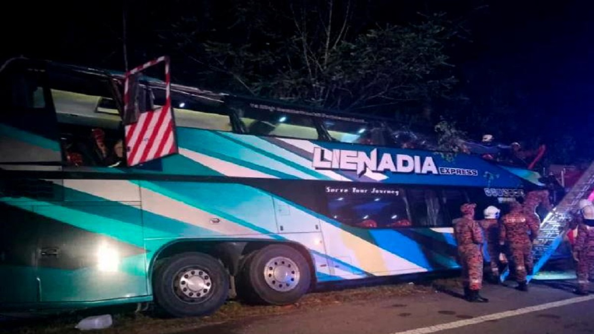 মালয়েশিয়ায় বাস দুর্ঘটনায় প্রবাসী বাংলাদেশি নিহত