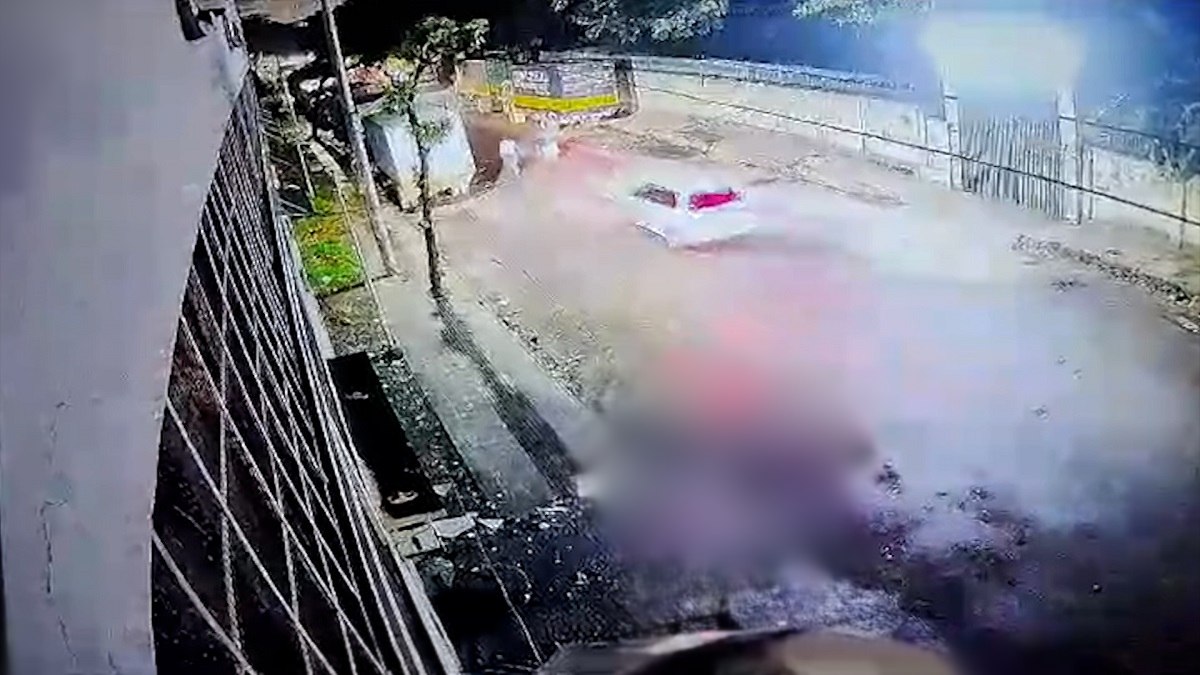 শীর্ষ সন্ত্রাসী মামুনের গাড়ি থামিয়ে এলোপাতাড়ি গুলি, সন্দেহে ইমন বাহিনী