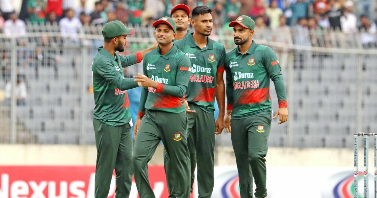 মোস্তাফিজের দাপুটে বোলিংয়ে নিউজিল্যান্ডকে চেপে ধরেছে টাইগাররা