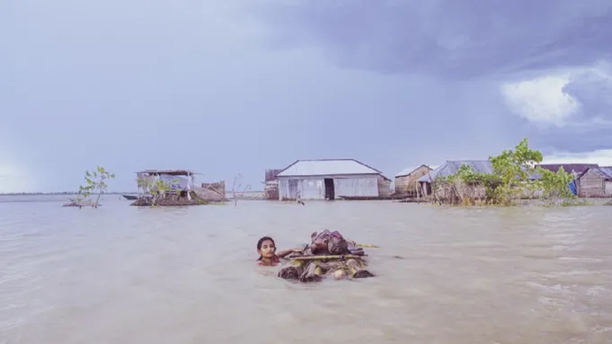 অস্কারে যাচ্ছে বাংলাদেশের সিনেমা ‘পায়ের তলায় মাটি নাই’