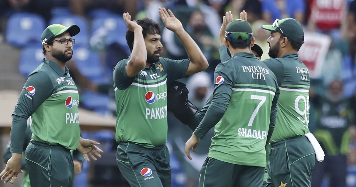 হারিস-শাহীনের বোলিং তোপে পুড়ছে ভারত