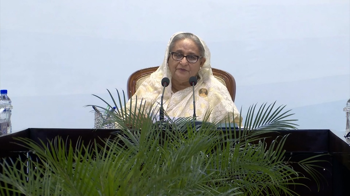 মানুষের পাশে থেকে আস্থা ও বিশ্বাস অর্জন করেছে সশস্ত্র বাহিনী: প্রধানমন্ত্রী