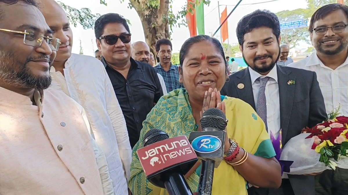 বাংলাদেশকে একটা পরিবার মনে করি: ভারতের প্রতিমন্ত্রী প্রতিমা