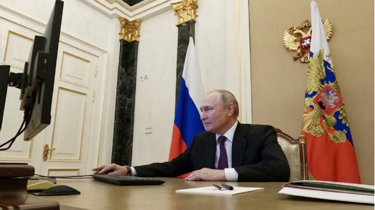 মস্কোয় চলছে মেয়র নির্বাচন, ভোট দিলেন পুতিন