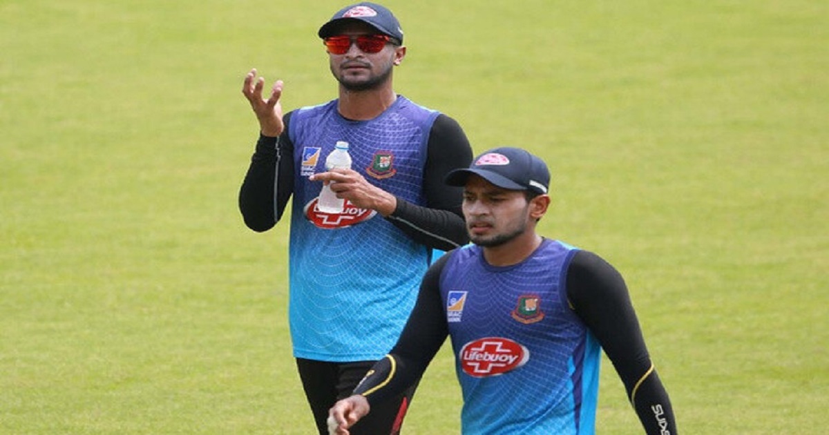 মুশফিকের সঙ্গে ঢাকায় ফিরলেন সাকিবও