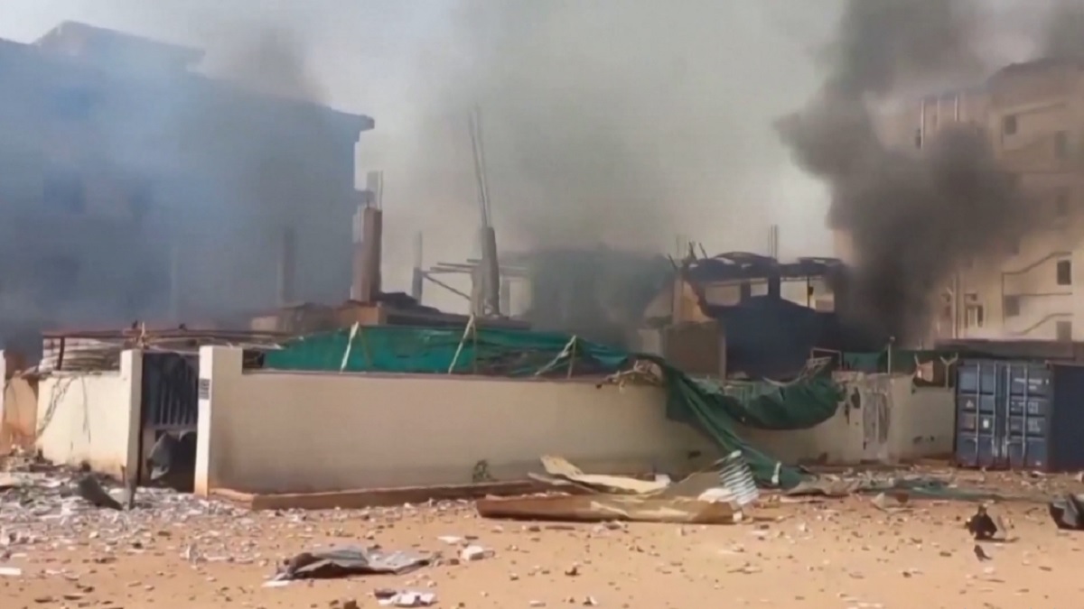 খার্তুমে সেনাবাহিনীর ড্রোন অভিযানে নিহত ৪০