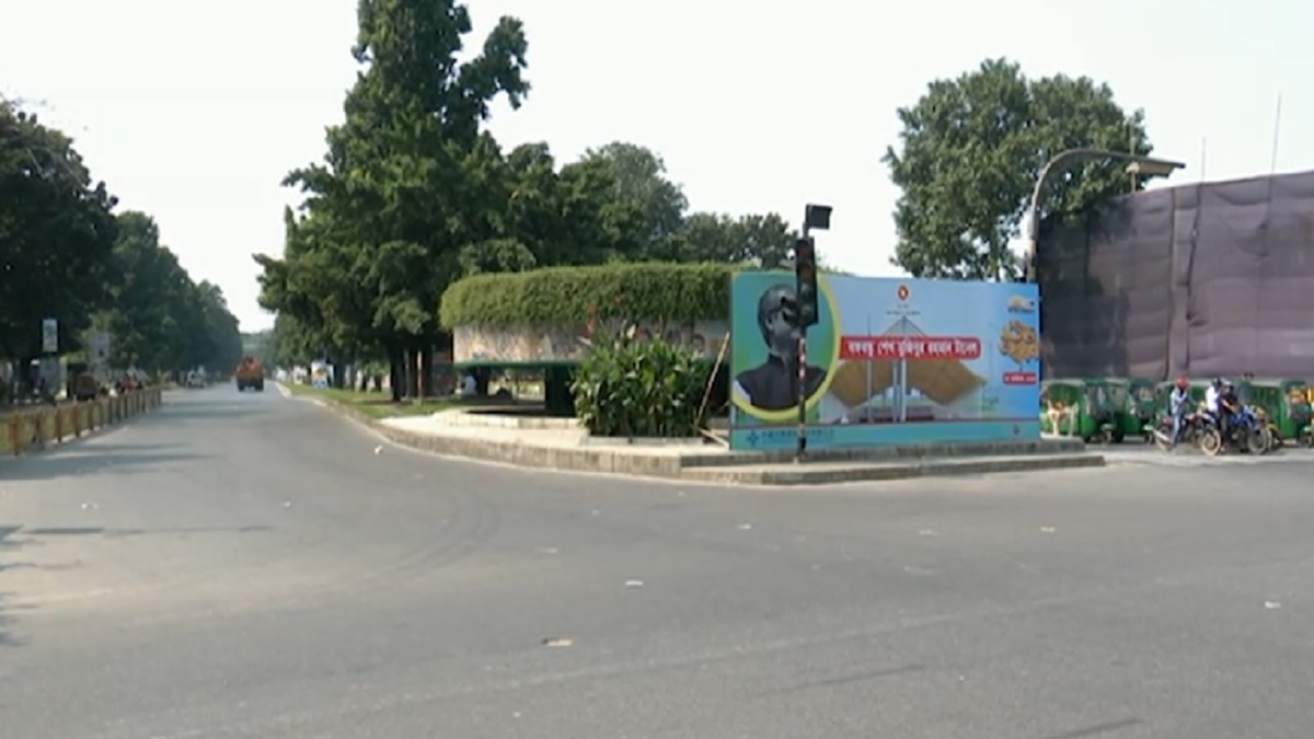 বিএনপি-আ. লীগের পাল্টাপাল্টি কর্মসূচিতে বাড়ছে উদ্বেগ, বদলে গেছে চিরচেনা ঢাকার রূপ