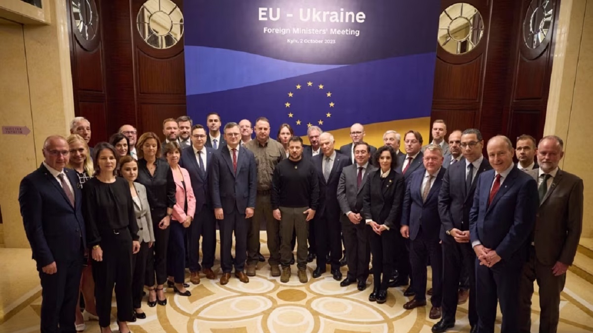 ইউক্রেনকে আরও ৫ বিলিয়ন ইউরো সহায়তা দেয়ার ঘোষণা ইইউ’র