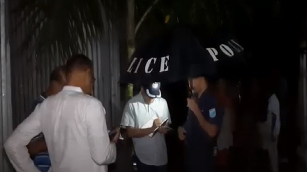 তুচ্ছ ঘটনায় নারায়ণগঞ্জে গৃহবধূকে কুপিয়ে হত্যা