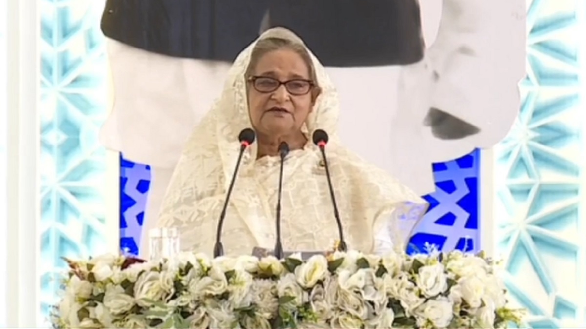 ইসলাম ধর্ম যাতে প্রশ্নবিদ্ধ না হয়, সেদিকে খেয়াল রাখতে হবে: ইমামদের প্রতি প্রধানমন্ত্রী