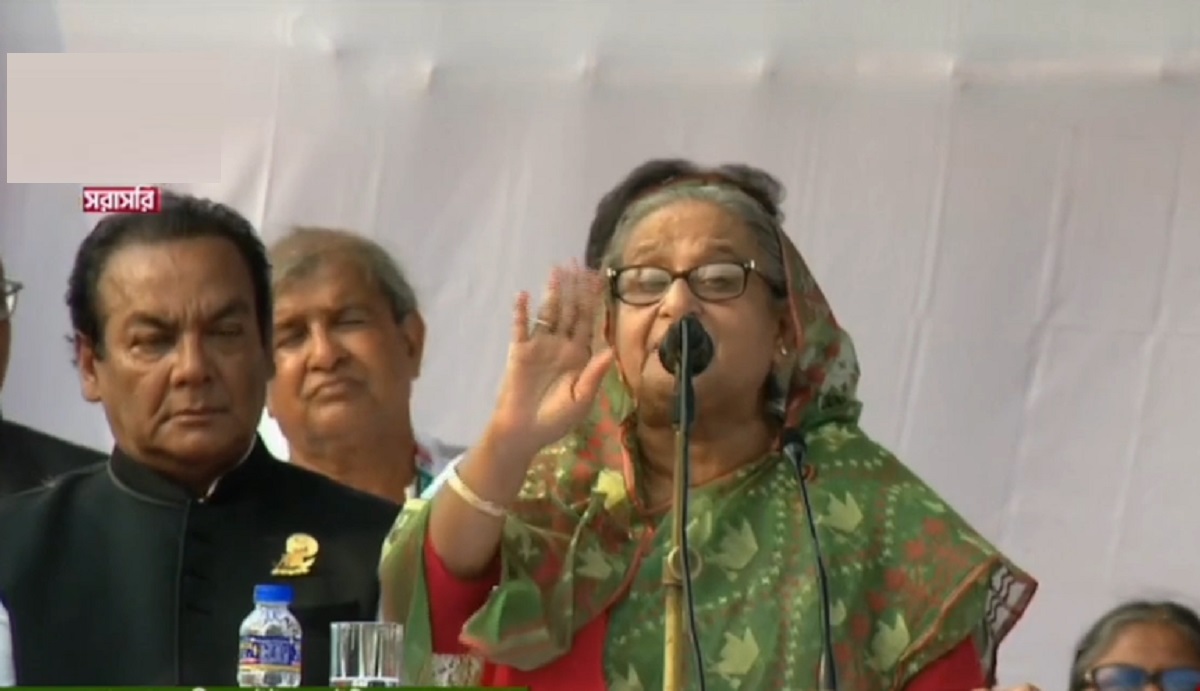 অনেক জ্ঞানী-গুণী আমার সাথে নেই, কিন্তু বাংলাদেশের মানুষ আছে: প্রধানমন্ত্রী