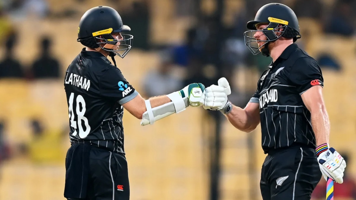 তিন ফিফটিতে ২৮৮ রানে থামলো নিউজিল্যান্ড