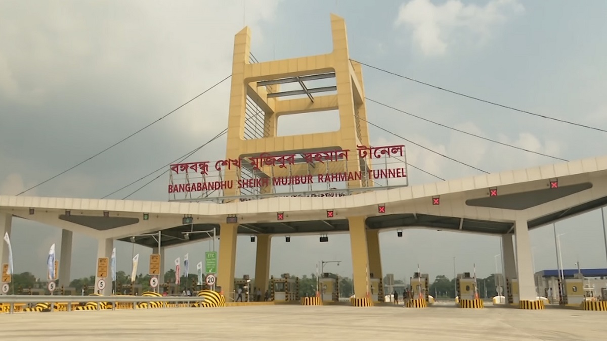 উদ্বোধনের অপেক্ষায় সম্ভাবনার নতুন দুয়ার বঙ্গবন্ধু টানেল
