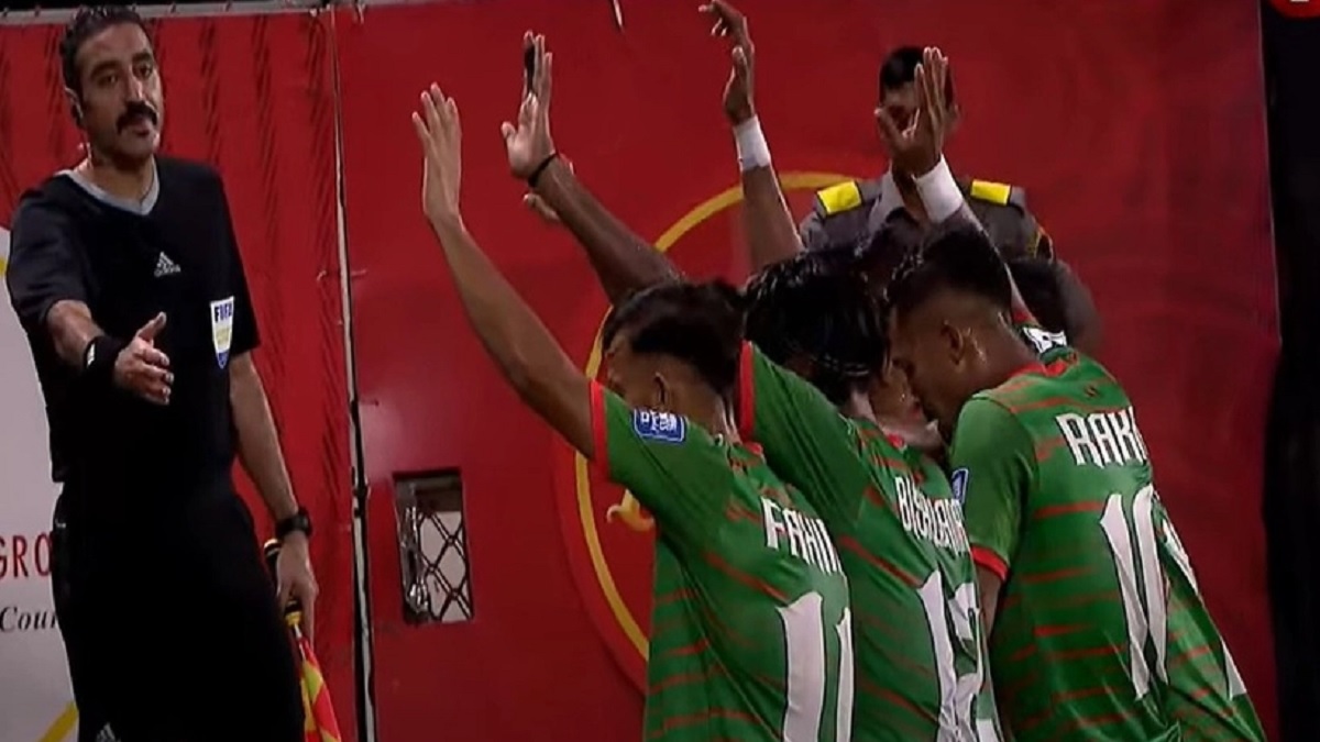 রাকিবের গোলে এগিয়ে গিয়েও লিড ধরে রাখতে পারলো না বাংলাদেশ