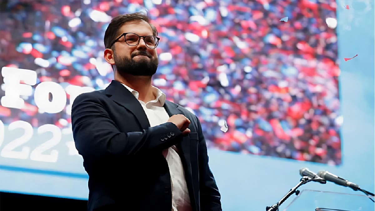 যাত্রাবিরতিতে ঢাকায় চিলির প্রেসিডেন্ট গ্যাব্রিয়েল