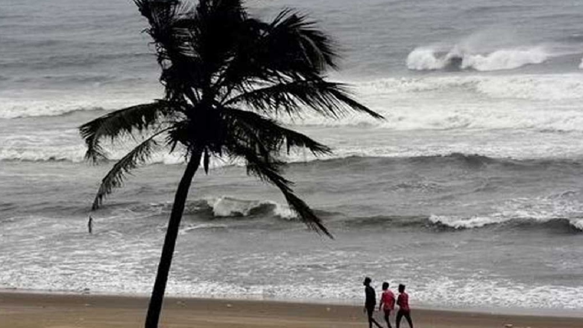 বুধবার আঘাত হানতে পারে ‘হামুন’
