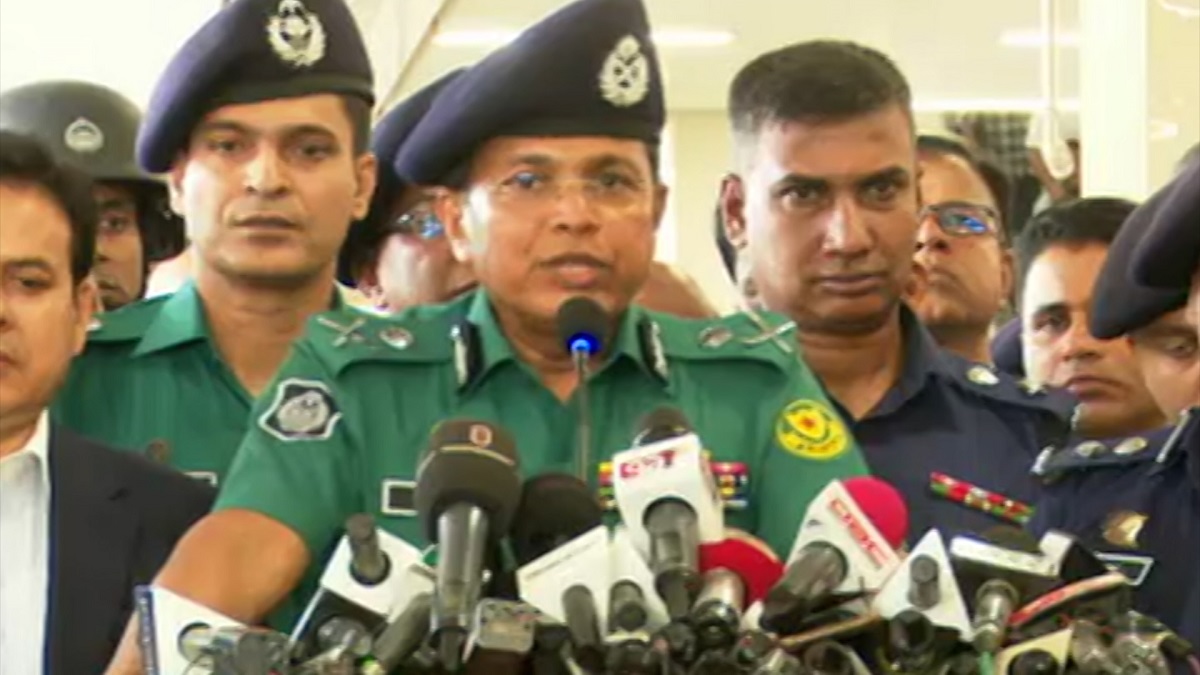 দলগুলো শান্তিপূর্ণ সমাবেশ করলে বাধা দেবে না পুলিশ: ডিএমপি কমিশনার