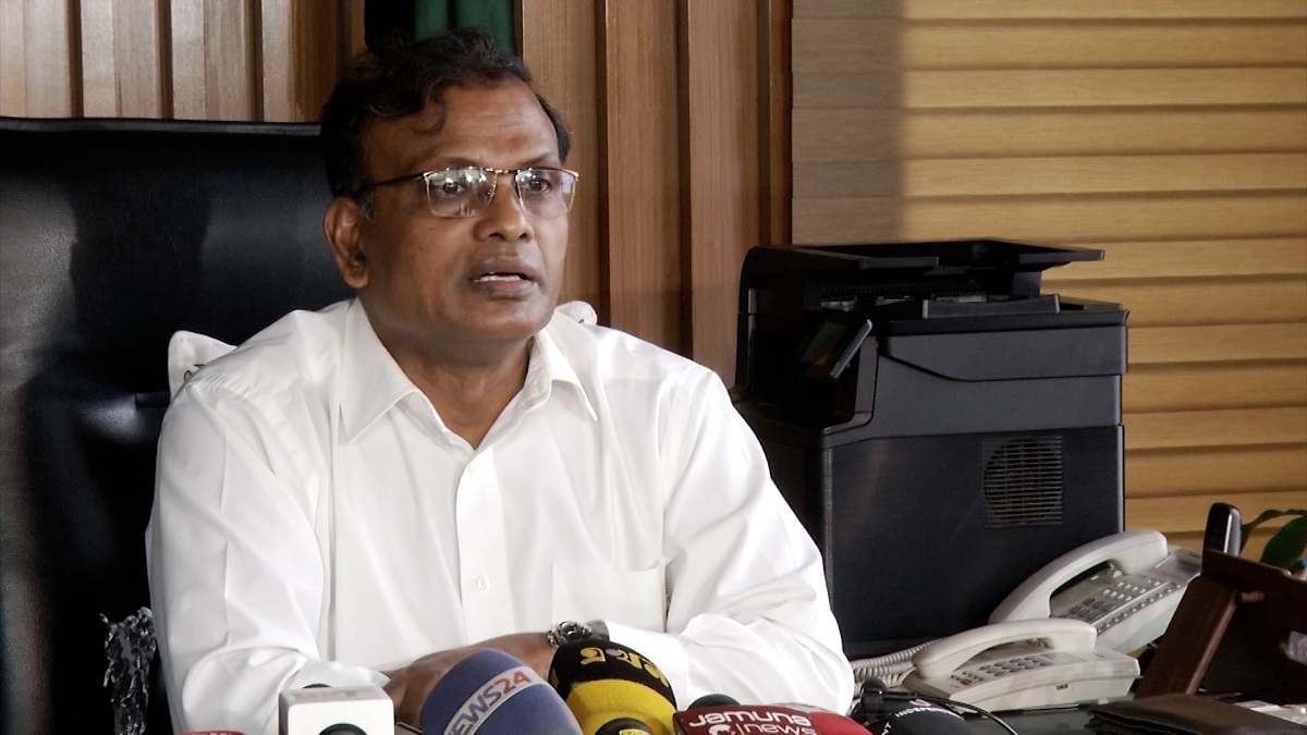 সংকট মোকাবেলায় রাজনৈতিক দলগুলোকে সমঝোতার আহ্বান ইসি আনিছের