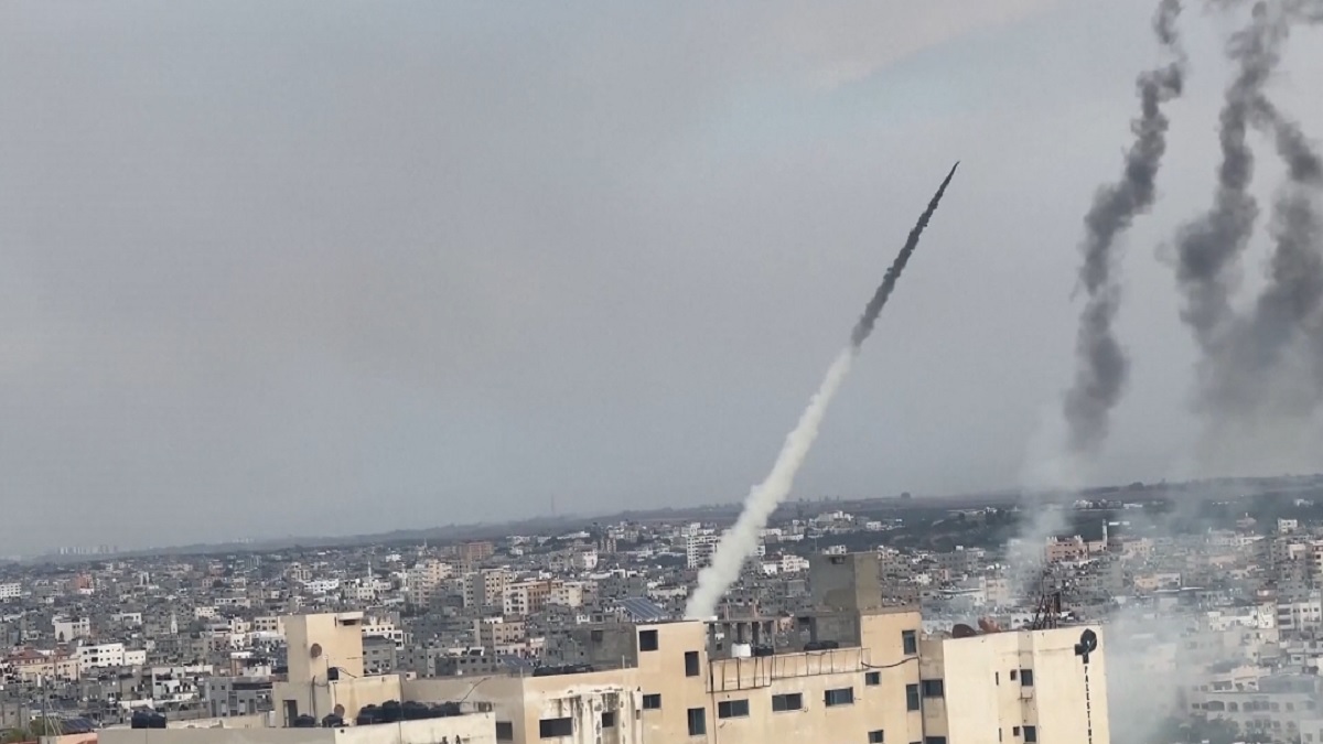 হামাসের কৌশলে প্রশ্নবিদ্ধ ইসরায়েলের আয়রন ডোম