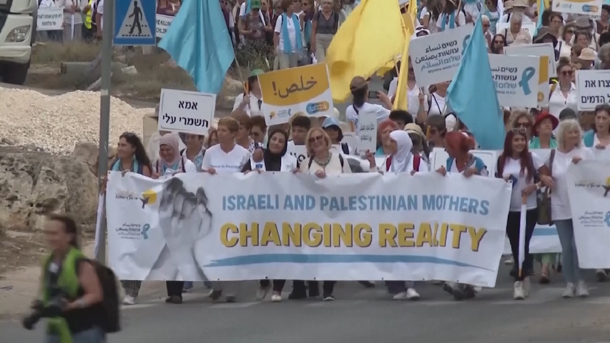 শান্তির জন্য যৌথ বিক্ষোভ করলো ইসরায়েল ও ফিলিস্তিনি নারীরা