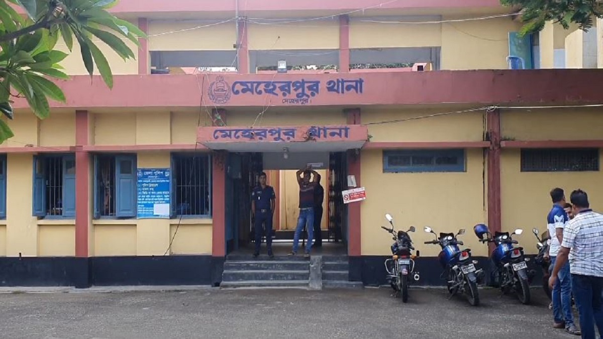 মেহেরপুরে ‘গোপন বৈঠক’ চলাকালে জামায়াতের ৩ রোকন আটক