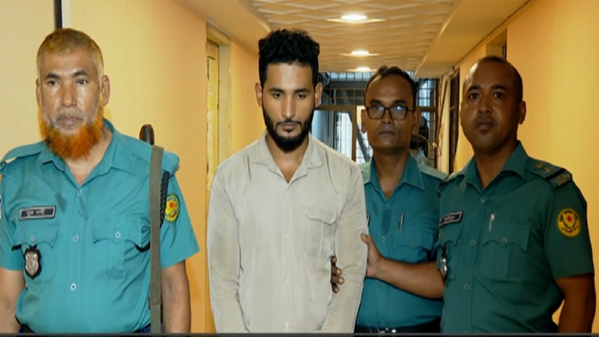 মিরপুরে জিম্মি করে নগদ টাকা লুট, পুরুষ নেই এমন বাসার মালিককে টার্গেট করতো আসামি