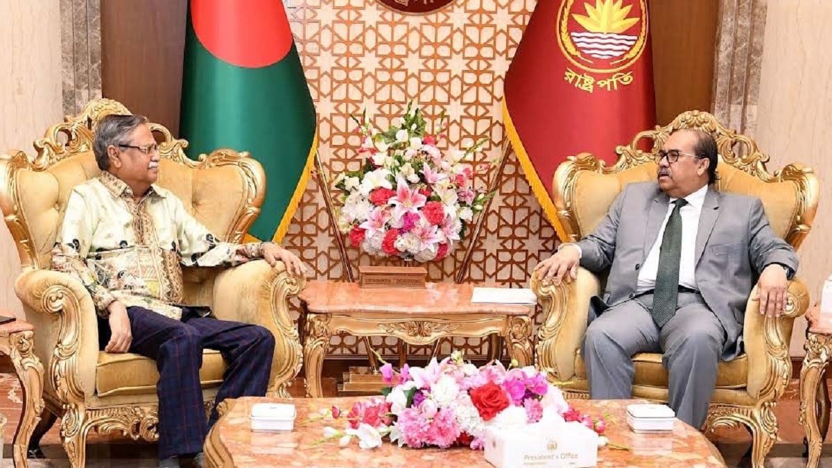 রাষ্ট্রপতির সাথে প্রধান বিচারপতির সাক্ষাৎ