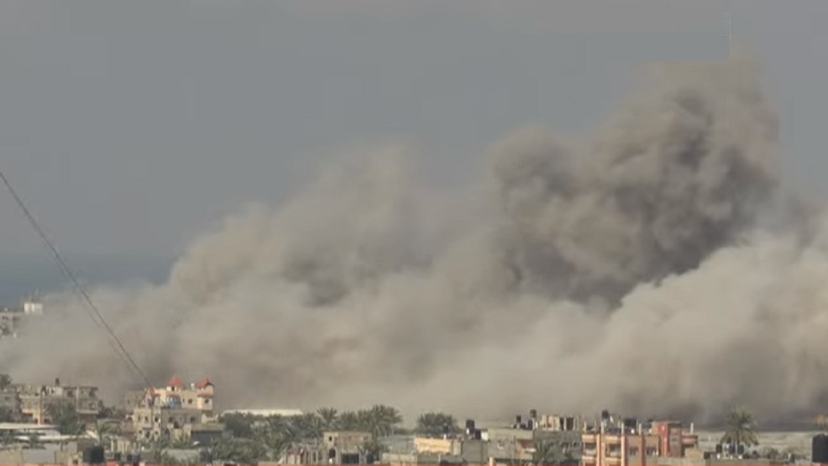 মিসর-গাজা সীমান্তে ইসরায়েলের হামলা