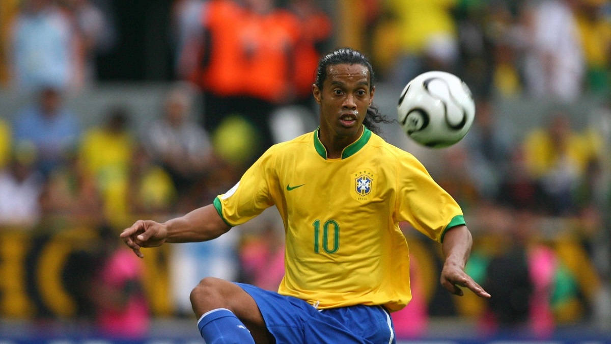 বাংলাদেশে আসছেন বিশ্বকাপজয়ী রোনালদিনহো