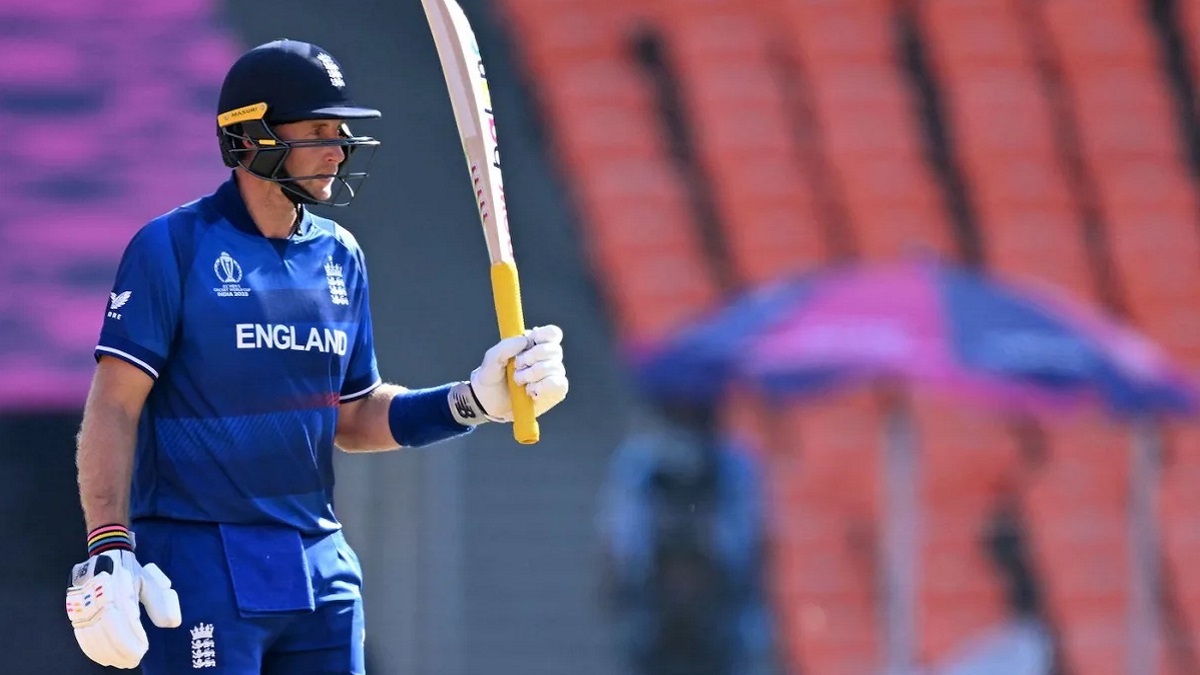 রুটের ব্যাটে লড়ছে ইংল্যান্ড