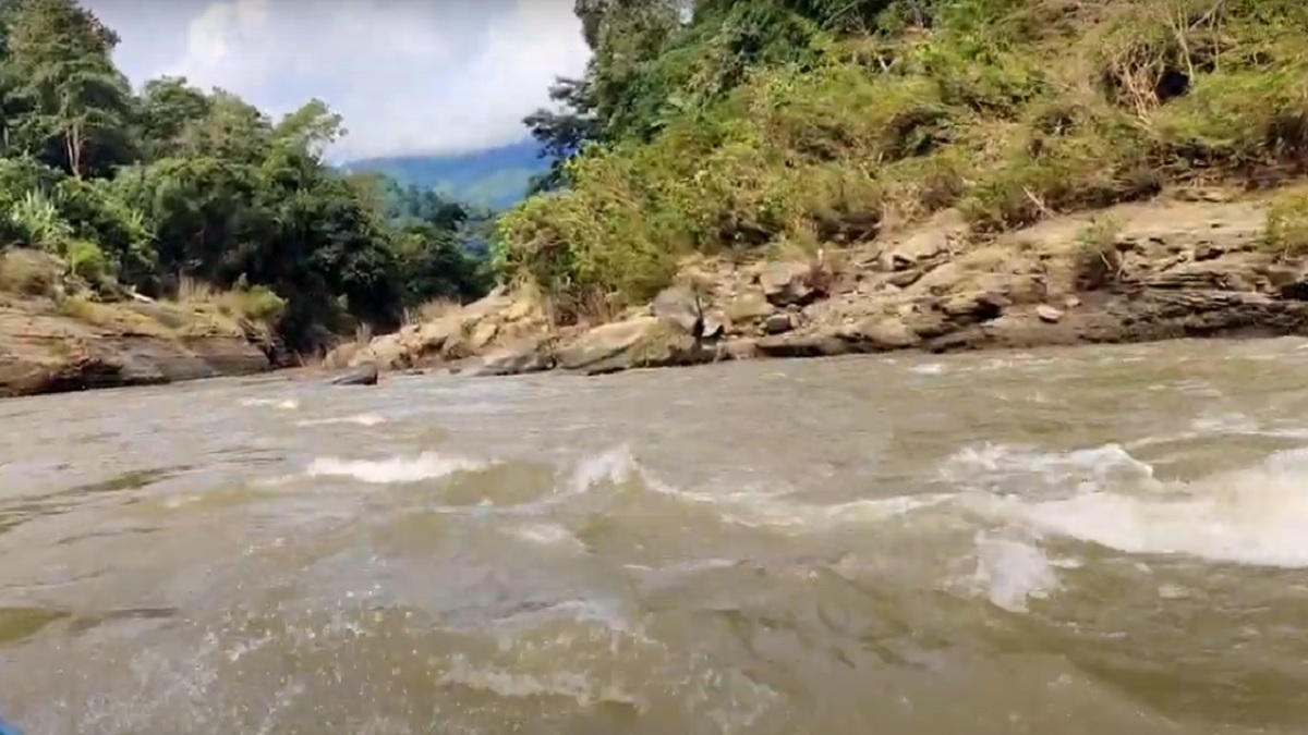 সাঙ্গু নদীতে নৌকাডুবে দুই স্কুলশিক্ষার্থী নিখোঁজ