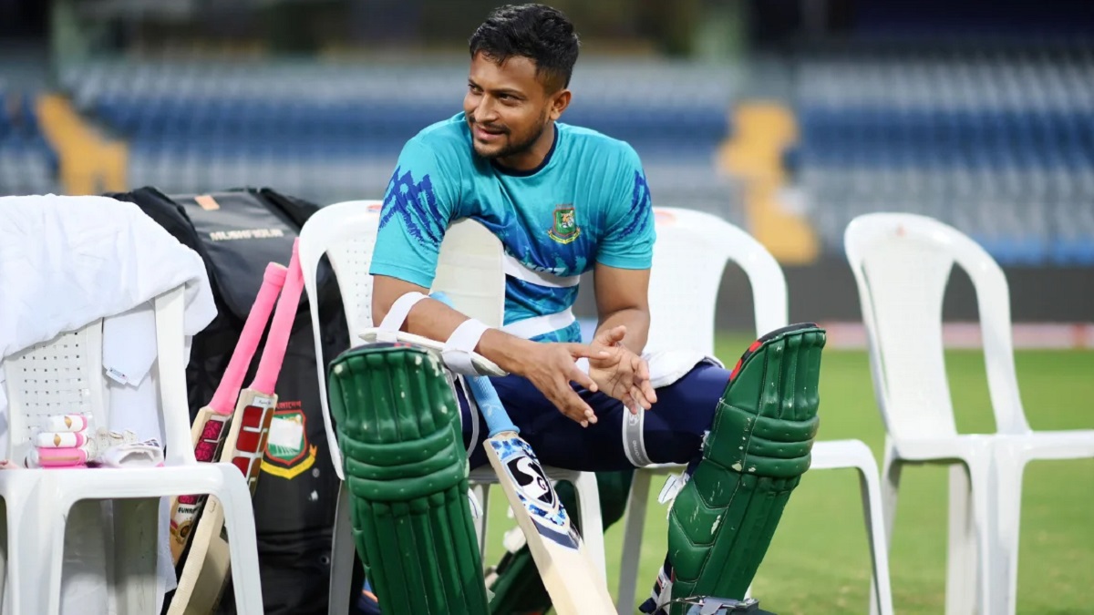 কলকাতায় দলের সাথে যোগ দিয়েছেন সাকিব