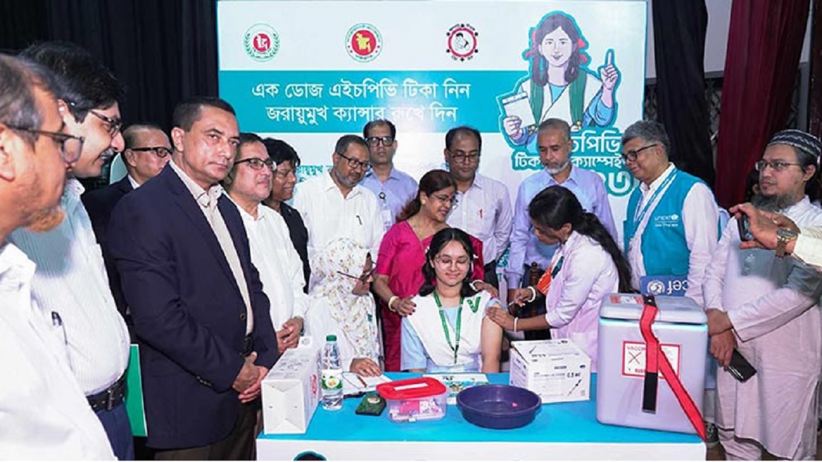 জরায়ুমুখ ক্যান্সার প্রতিরোধ টিকাদান কার্যক্রম শুরু