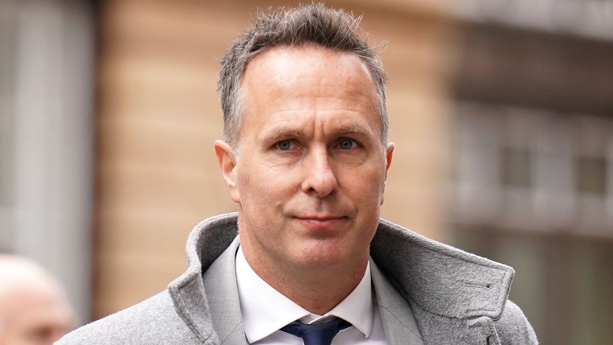 স্টোকসকে বাদ দিয়ে ভবিষ্যৎ নিয়ে ভাবতে বললেন ভন