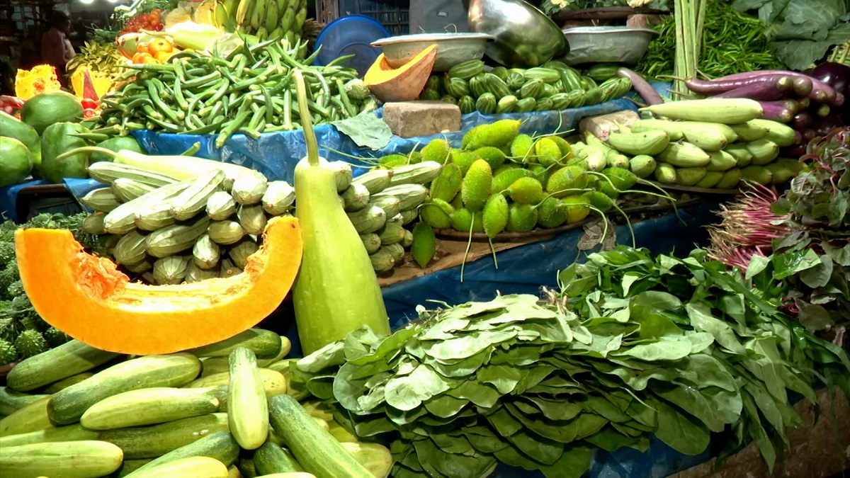যোগান থাকলেও বেশিরভাগ সবজির দাম বেড়েই চলছে