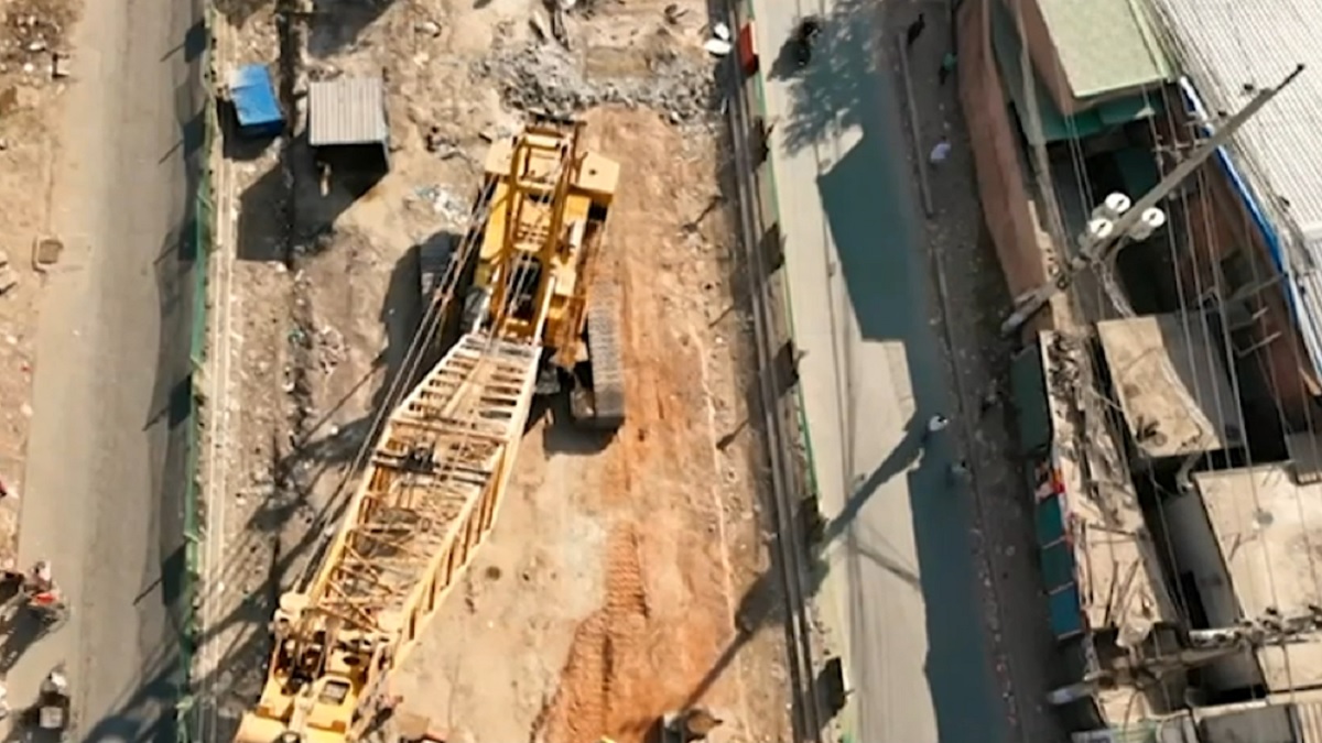 গাজিপুর সড়কে বিআরটির জটিলতা কাটছেই না