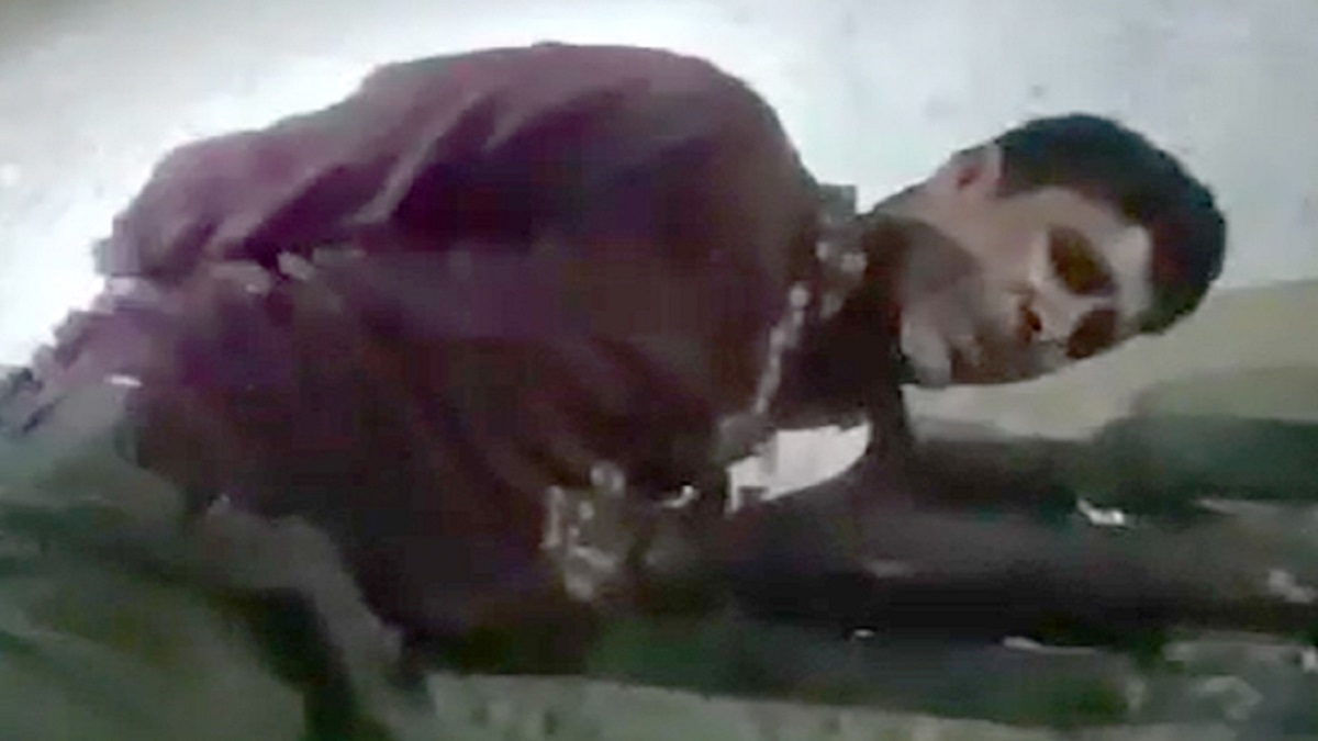 পাবনায় যুবলীগ নেতাকে নির্যাতনের পর অস্ত্রসহ পুলিশে সোপর্দের অভিযোগ