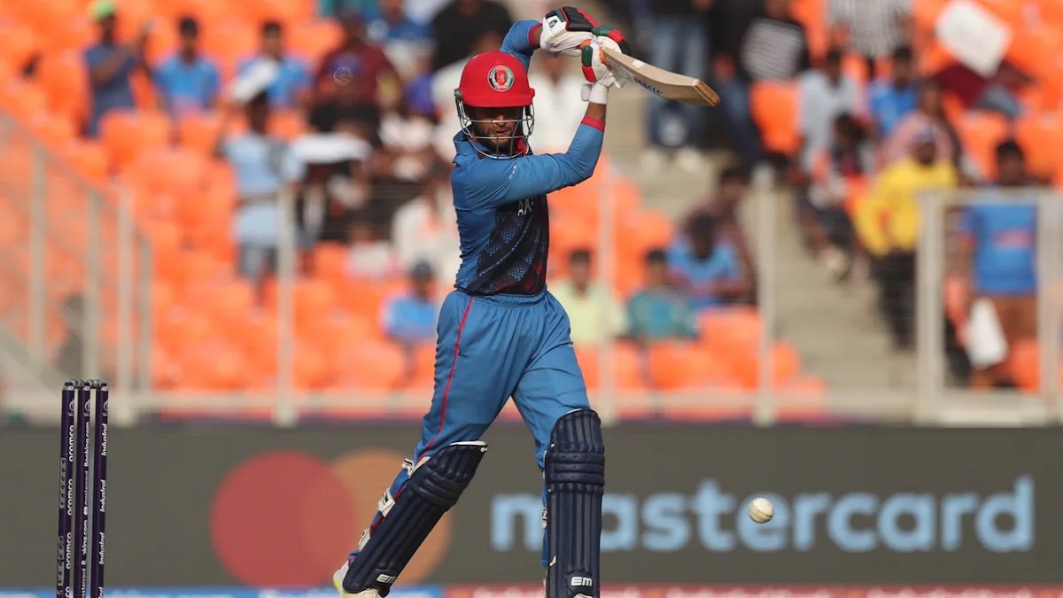 আজমতউল্লাহর ক্যারিয়ার সেরা ইনিংসে ২৪৪ রানের পুঁজি আফগানিস্তানের