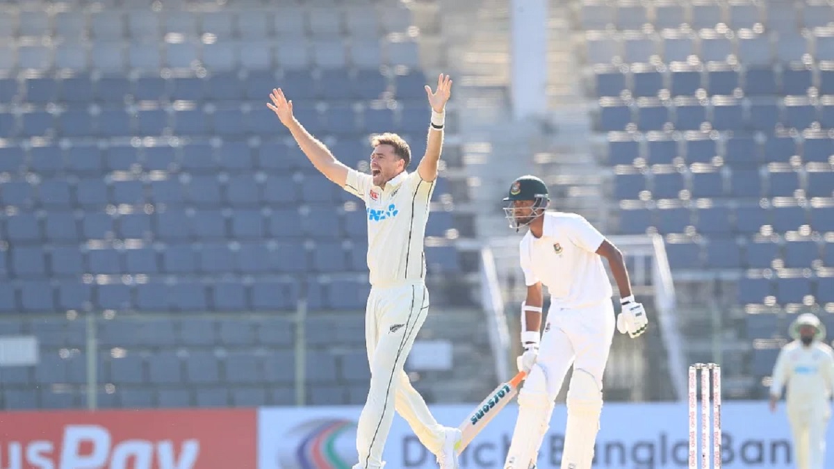 দ্বিতীয় দিনের প্রথম বলেই শেষ বাংলাদেশের প্রথম ইনিংস