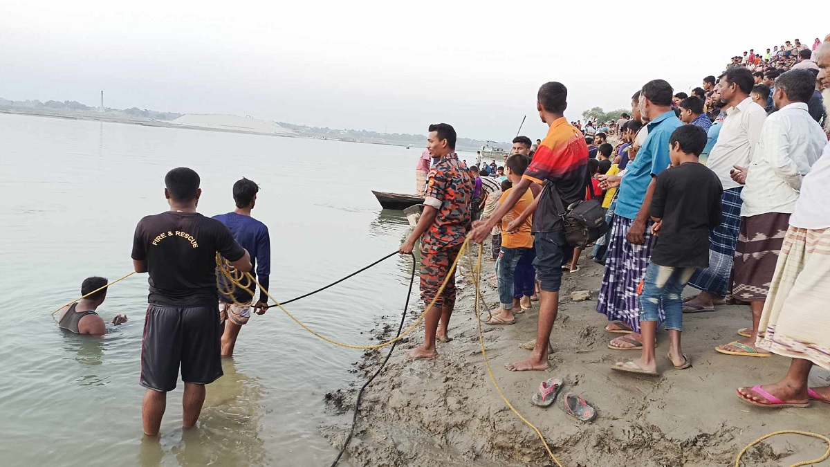 মহানন্দা নদীতে গোসলে নেমে শিশুর মৃত্যু, নিখোঁজ ১