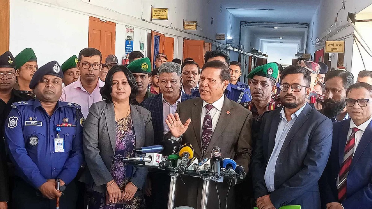 ভোটারদের অভয় দিলেন ইসি আহসান হাবিব