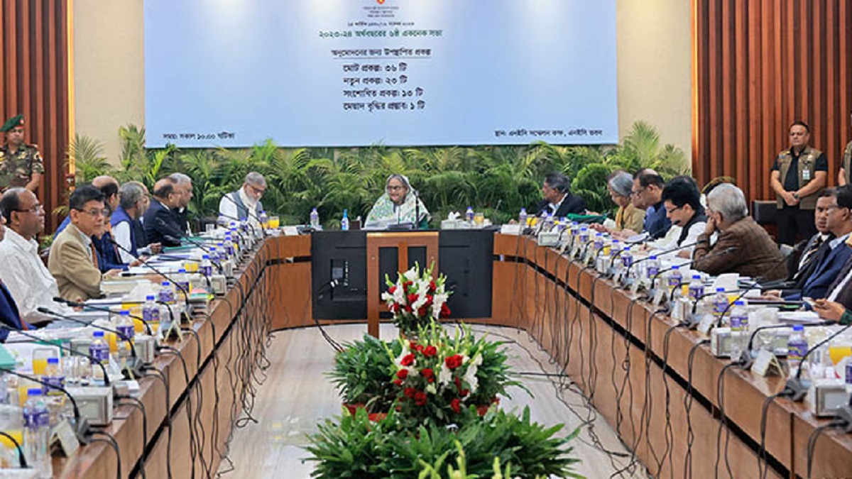 বিদ্যুৎ ও পানিতে ঢালাও ভর্তুকি থেকে সরে আসবে সরকার