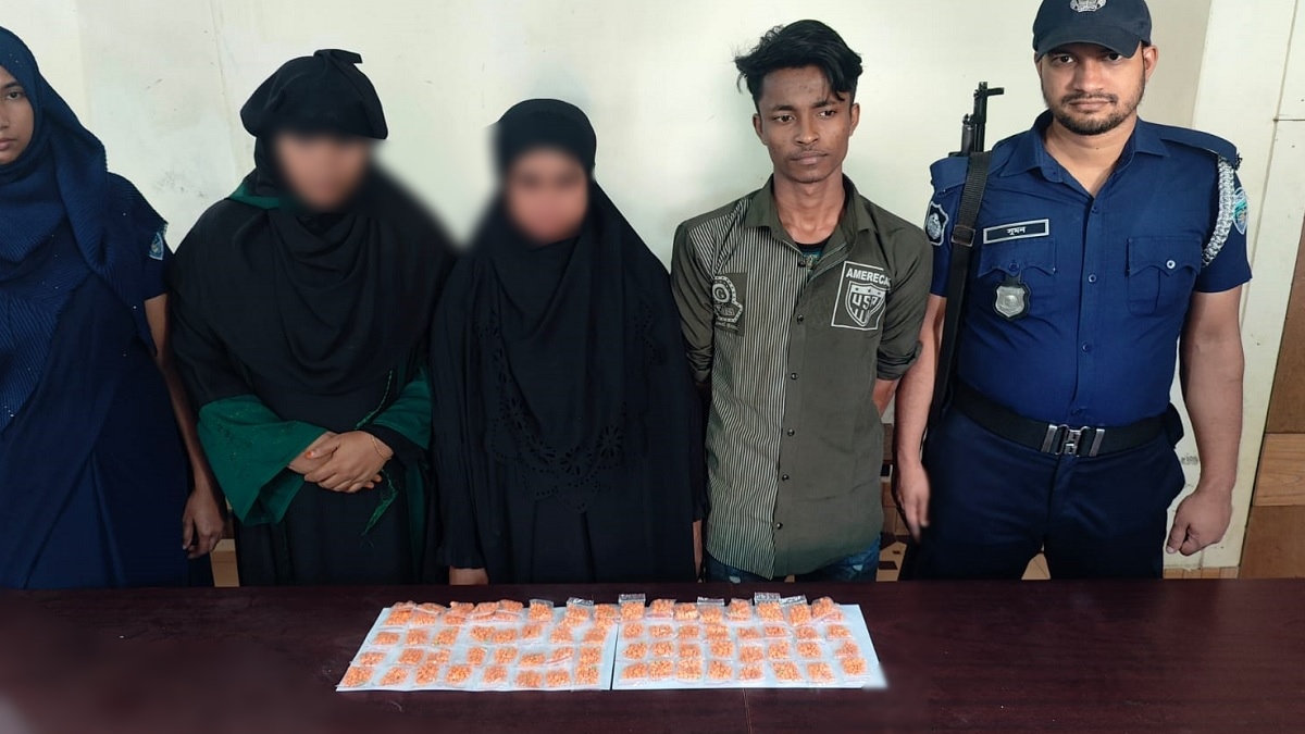 ফেনীতে তিন রোহিঙ্গার পেটে মিললো ৪ হাজার পিস ইয়াবা