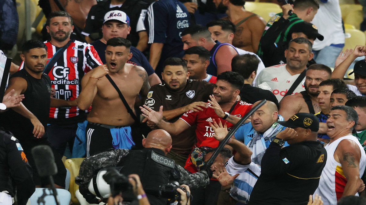 সংঘাতের তদন্ত করবে ফিফা, বড় শাস্তি হতে পারে ব্রাজিলের