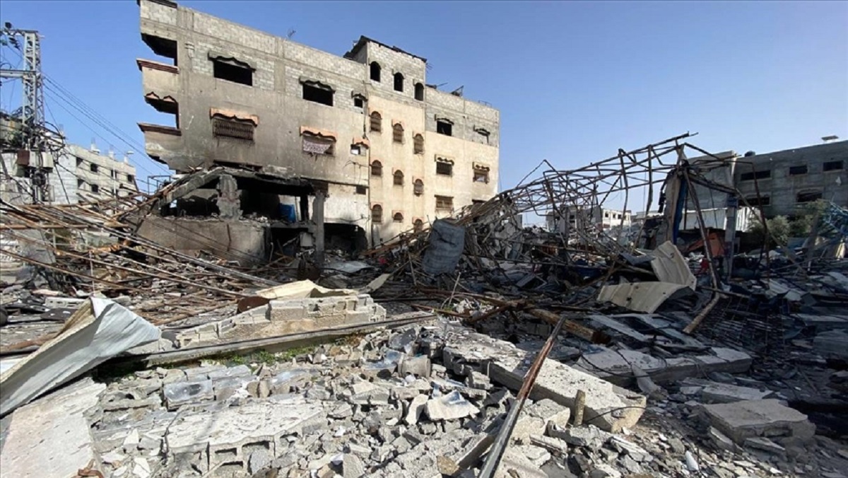 গাজার ধ্বংসস্তূপ থেকে ১৬০ মরদেহ উদ্ধার