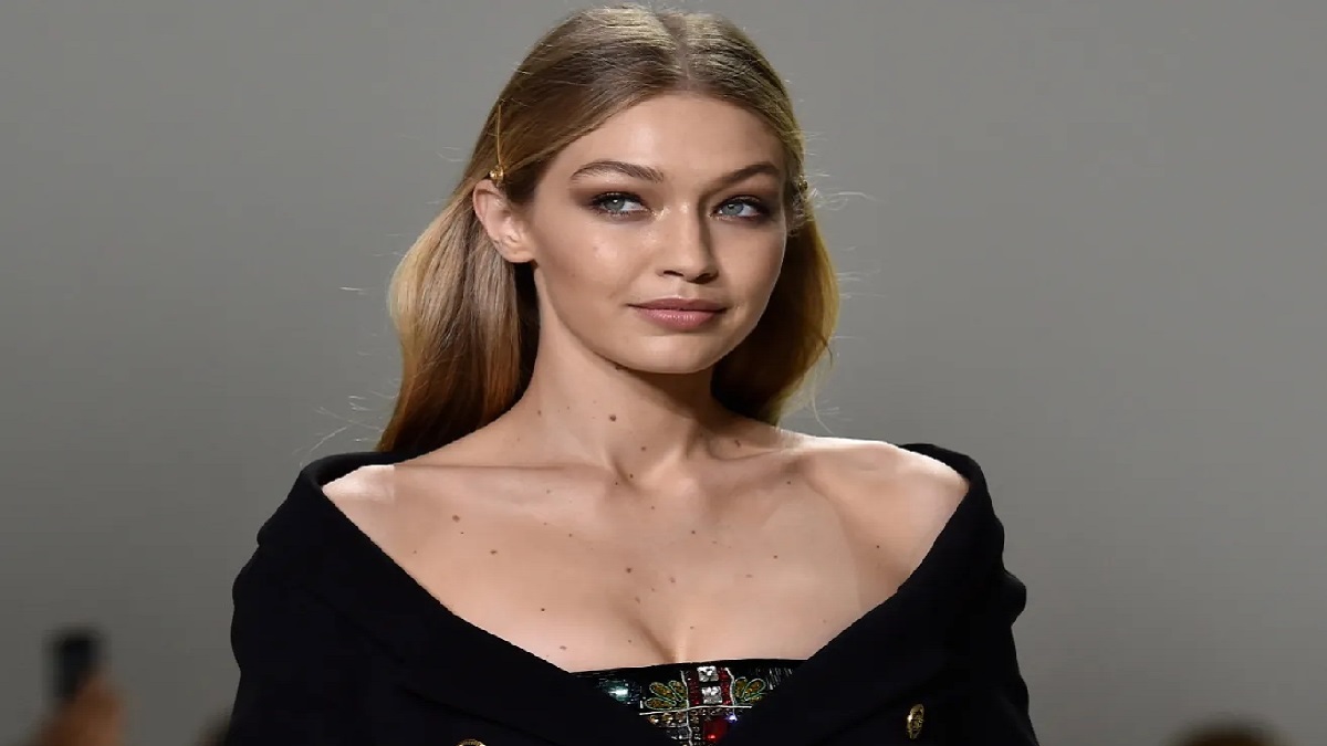 ইসরায়েলে যুদ্ধবন্দি শিশুদের পক্ষে পোস্ট, তোপের মুখে মডেল জিজি