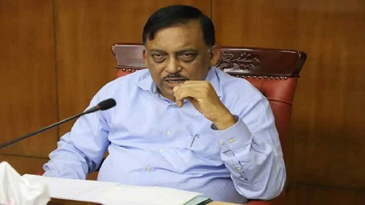 সংবিধান অনুসারে পরিবেশ অনুকূলে থাকলে সংলাপ হবে: স্বরাষ্ট্রমন্ত্রী