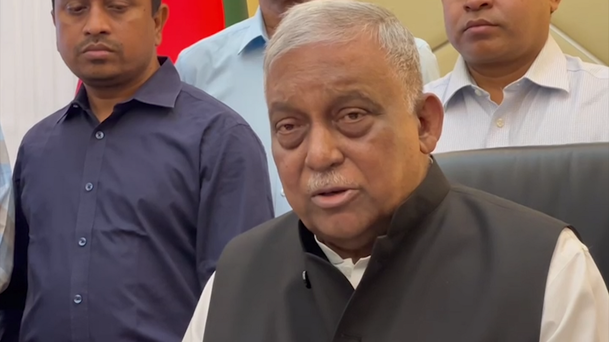 জোট বা দল ছাড়তে কাউকে চাপ দেয়া হচ্ছে না: স্বরাষ্ট্রমন্ত্রী