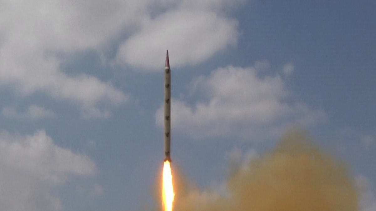 ১৪০০ মাইল দূর থেকে ইসরায়েলে হামলা চালিয়ে আলোচনায় হুতি বাহিনী